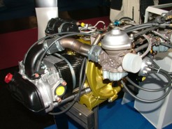 Sauer-Motor Typ S2100; zum Vergrößern auf Bild klicken